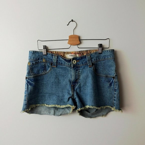 VINTAGE Y2K Levis 504 Slouch Cut Off Denim Shorts